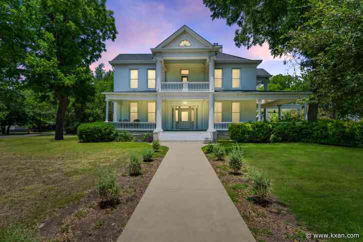 PHOTOS: Take a look inside historic Taylor home listed for $1.1 million