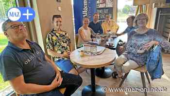 „Tasse Kaffee mit der MAZ“ in Falkensee: Zu wenig Grünpflege, zu viel Unkraut - Märkische Allgemeine Zeitung