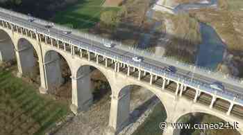 Minaccia di gettarsi dal viadotto Soleri a Cuneo, salvato da pompieri e forze dell'ordine - Cuneo24