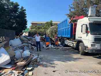 Crotone, dopo l'approvazione del bilancio iniziata la rimozione gli ingombranti dalle isole ecologiche ~ CrotoneOk.it - CrotoneOK.it