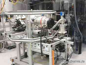 Attosekunden-Messung an Elektronen in Wasser-Clustern