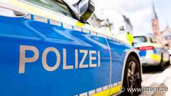 Fulda: Auto fährt auf Traktor auf: Zwei Schwerverletzte - STERN.de