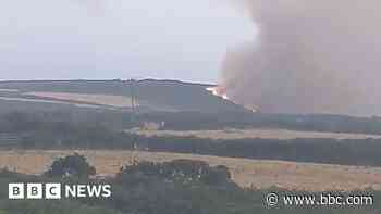 Cornwall gorse fires at Nare Head and Zennor - BBC