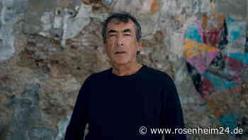 „Arschloch“ – Wie ein Zuschauer Hubert von Goisern bei einem Auftritt in Rosenheim beleidigt hat