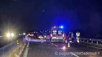 Frontale tra due auto sulla statale 613 Lecce-Brindisi: 60enne in prognosi riservata - Puglia