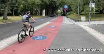 An der Ludwigsallee: Protected Bike Lane ist jetzt durchgehend rot