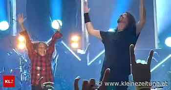 Little Drummer Girl spielte live mit den Foo Fighters - Kleine Zeitung