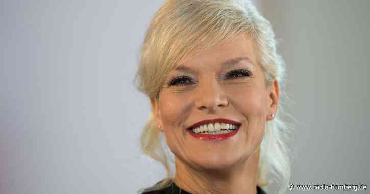 Ina Müller sieht Plattdeutsch künstlich am Leben gehalten