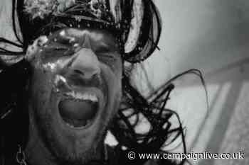 Inaudible heavy metal band rock out submerged to demonstrate drowning is silent