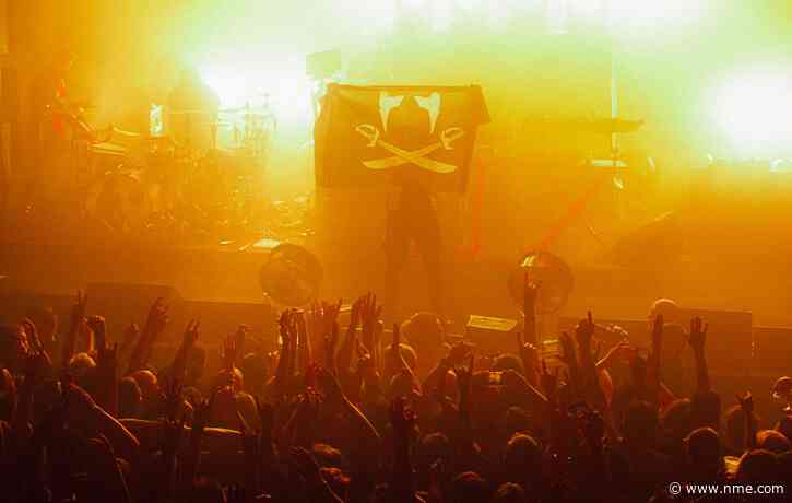 Watch The Prodigy pay tribute to Keith Flint with ‘Firestarter’ in London
