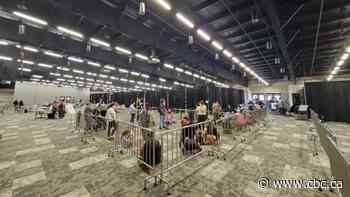 Parents facing long lineups at Saskatoon vaccination clinic for young children