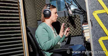 That Voice You’re Hearing? It Might Be Julia Whelan.