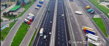 A4 direzione Trieste, maxi tamponamento tra 3 tir: uno perde pellame - triestecafe.it