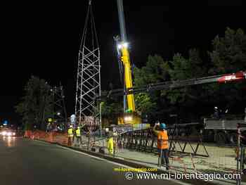Rozzano, Terna: demolito il primo di sette tralicci risalenti agli anni '50 - MI-LORENTEGGIO.COM - LE ULTIME NOTIZIE DI CRONACA, POLITICA, ANNUNCI, SPORT, FOTO E VIDEO DI MILANO E LA LOMBARDIA - Mi-Lorenteggio