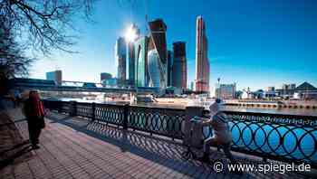 Sanktionen erschweren Rückzug: Ausländische Banken in Russland suchen neues Personal - DER SPIEGEL