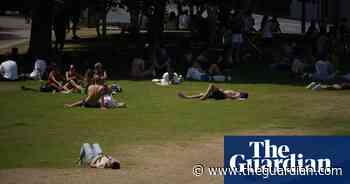 Warnings on water use, transport and risks to health as UK heads for 41C - The Guardian