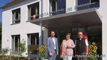 Mensch steht im Mittelpunkt: Neues Caritas-Zentrum in Prien eröffnet und gesegnet