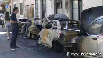 Auto incendiate a Prato, torna l'incubo piromane (dopo anni) - LA NAZIONE