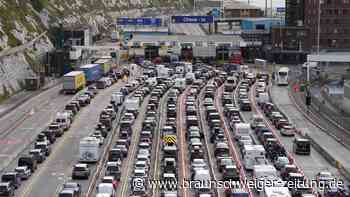 Keine Entwarnung in Dover - Staus und Schuldzuweisungen