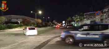 Droga: bande a Catania, armi nascoste in loculo cimitero - Agenzia ANSA