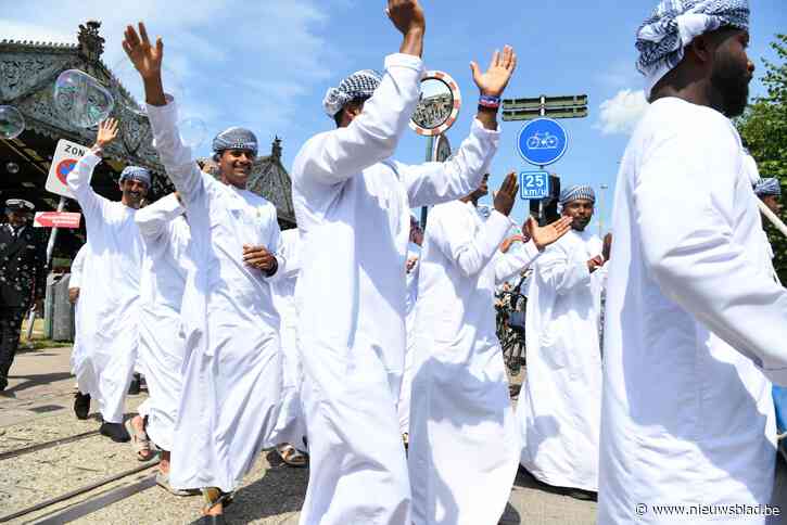 IN BEELD. Zo verliep de optocht van de bemanning van de Tall Ships door Antwerpen