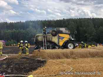 Trockenheit und Erntearbeiten - Mähdrescher wird Raub der Flammen - Frankenpost