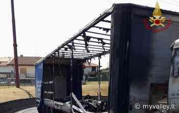Camion in fiamme a Seriate: intervengono i vigili del fuoco - MyValley.it