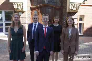 Abiturjahrgang des KAV Gymnasium Celle feiert seinen Abschluss - Cellesche Zeitung