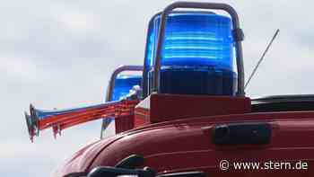 Neu-Ulm: Brennendes Feld: Bauern helfen beim Löschen - STERN.de