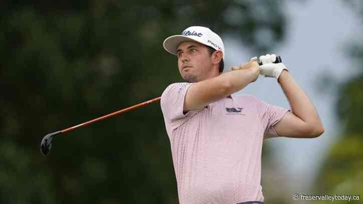 Piercy leads rainy 3M Open by 4 after long third round