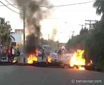 VÍDEO: Moradores de Madre de Deus fecham rodovia em protesto por melhorias na BA-523 - bahianoar.com