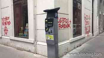 "God is dead" : une librairie catholique taguée par des anarchistes à Lyon - Lyon Mag