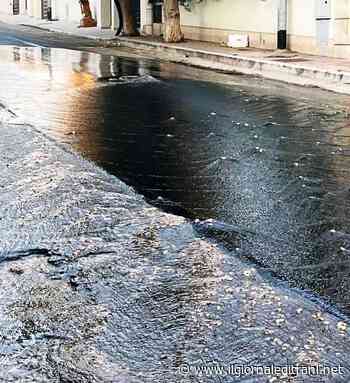 Trani, si rompe condotta Aqp a Colonna: residenti senza fornitura e fiumi d'acqua in mare - ilgiornaleditrani - Radio Bombo