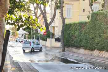 Via Grado, esplosa una condotta: una voragine nell'asfalto e residenti senza acqua - TraniViva
