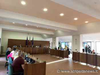 Amministrative 2022, riunione d'insediamento del Consiglio comunale di Atripalda: il capogruppo di maggioranza è Andrea Montuori. Foto - Atripalda News