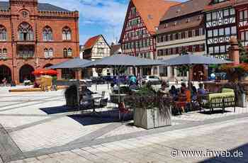 Tauberbischofsheim: Einvernehmliche Lösung für die bunten Sonnenschirme gesucht - Tauberbischofsheim - Nachrichten und Informationen - Fränkische Nachrichten