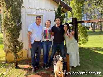 Riedel: 'Valores familiares são o esteio de minha vida pública e privada' - AgoraMS