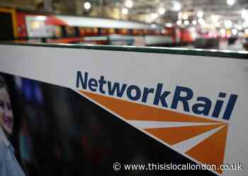 Penge tunnel: Track replacement stops Beckenham trains