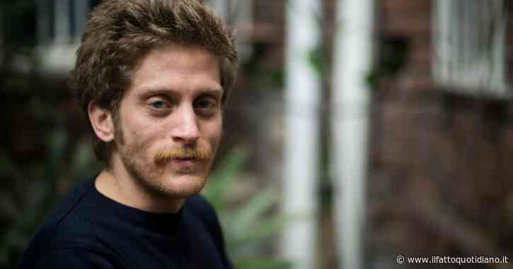 Mario Paciolla, la seconda autopsia mette in discussione il suicidio. I genitori al Fatto.it: “Non si è ucciso. Scarso aiuto da Onu e Italia”