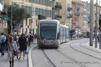 Elle s’effondre sur le quai d’une station de tramway à Nice, des témoins tentent de la réanimer