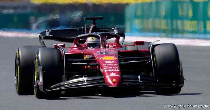 Leclerc kracht bei Rennen in Frankreich in Reifenstapel