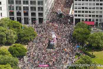 150000 people march for LGBTQ rights in Berlin - Ealing Times