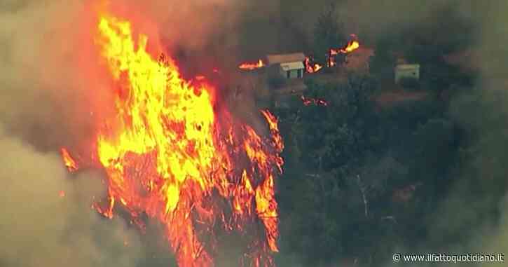 California in fiamme, le impressionanti immagini aeree dell’incendio divampato nella contea di Mariposa