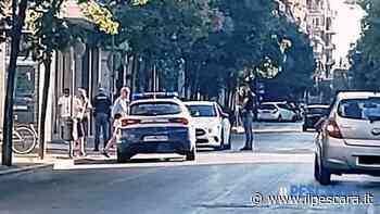 Auto contromano in via Venezia, interviene la polizia [FOTO] - IlPescara
