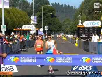 Il tricolore in mano e la dedica alla figlia: Stano fa la Storia e vince l'oro nella marcia