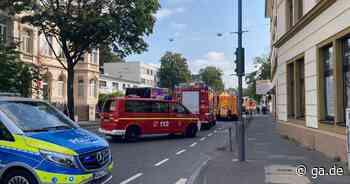 Einsatz in Bonn: Rauchwolke in der Weststadt: Feuerwehr rückt mit Großaufgebot aus - General-Anzeiger Bonn