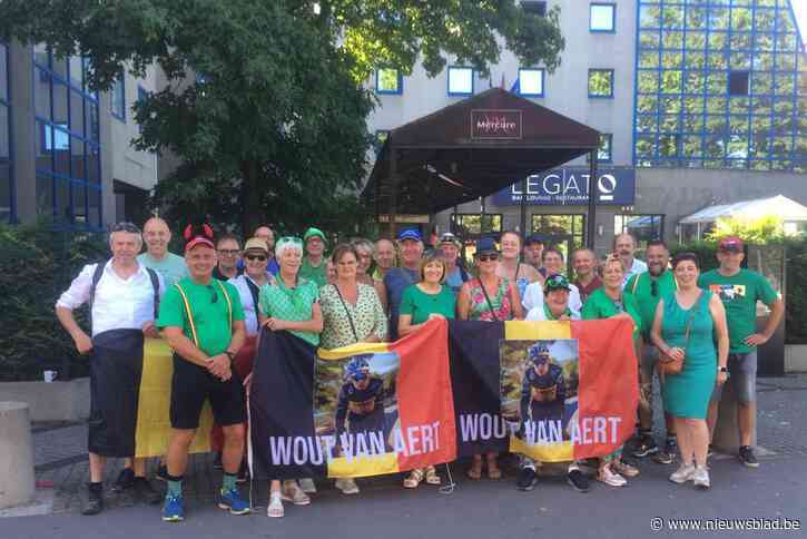Kempenaars op het laatste moment op en af naar Parijs om voor groene Wout van Aert te supporteren: “We hadden veel bekijks”