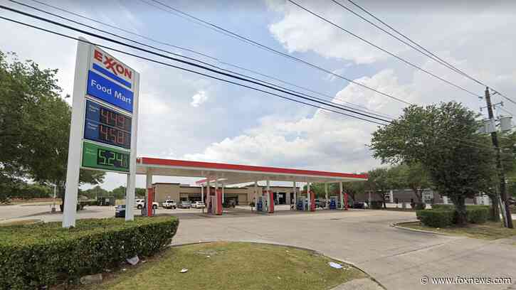 Houston gas station shooting leaves one teen dead, two others wounded