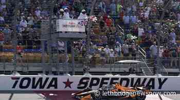 O'Ward wins in Iowa after Newgarden crashes while leading - Lethbridge News Now