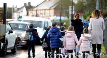 Nearly 10,000 Oldham kids affected by benefits restriction limit - The Oldham Times